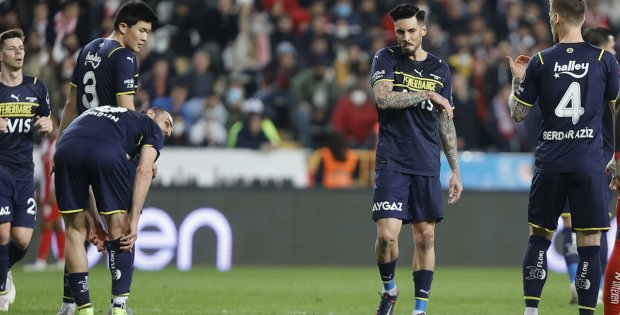 Fenerbahçe Antalya'da kayıp