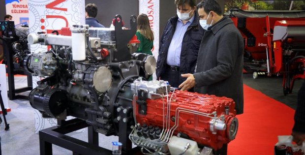 Türk jetleri yerli motorla piste güvenle iniyor