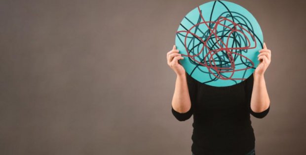 Yetişkinlerde DEHB: Dikkat dağınıklığı mı, fark edilmemiş bir çocukluk hastalığı mı?